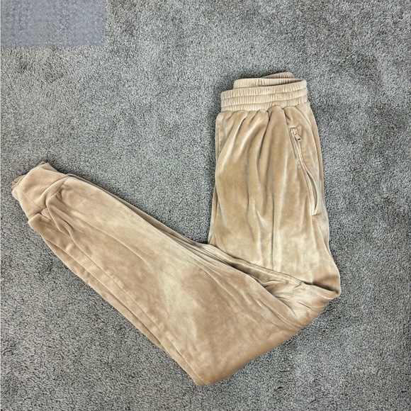 SKIMS Pants - SKIMS Velour Jogger Women’s Sz s Sienna tan Zip Pockets‎ Drawstring Relaxed Fit